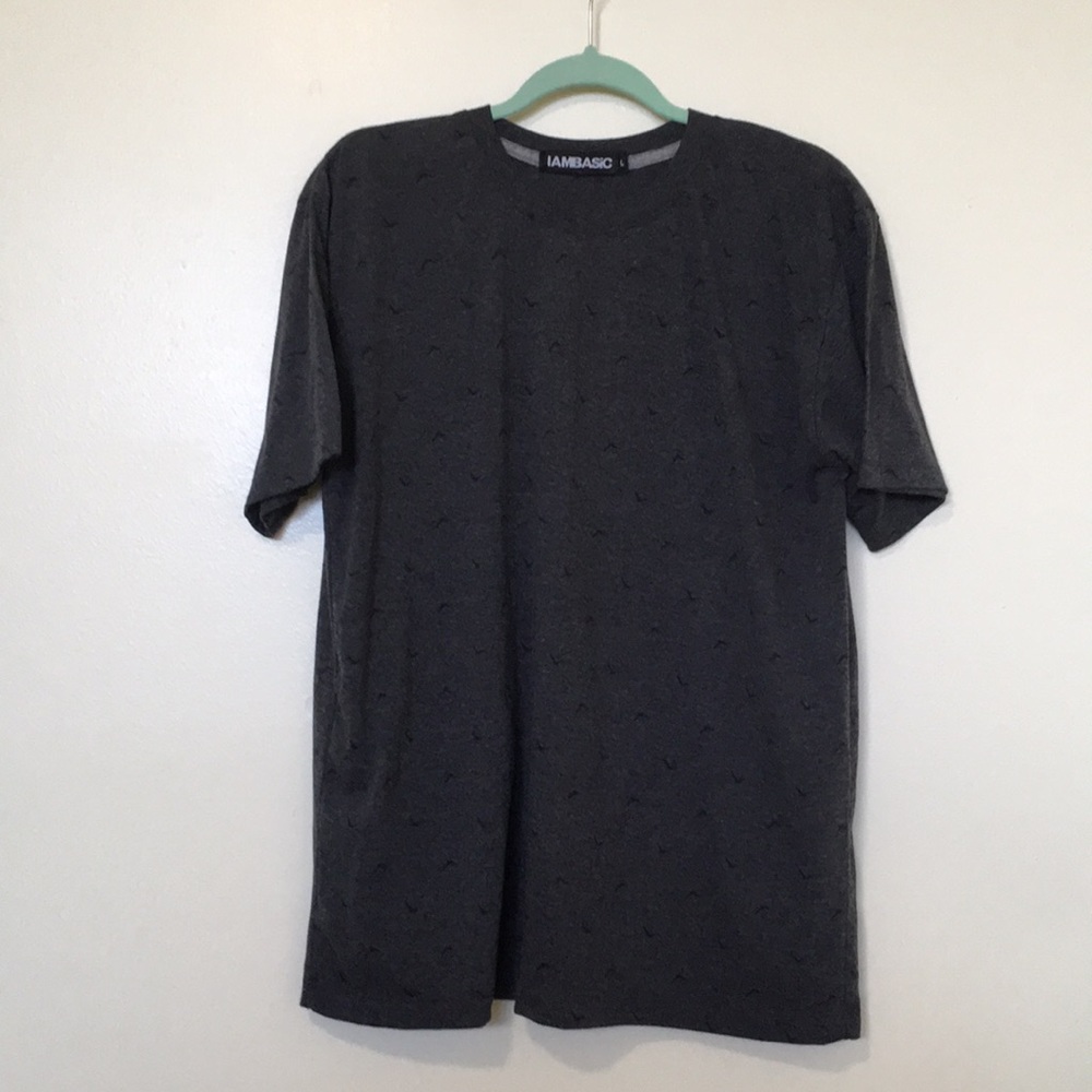 I Am Basic t-shirt, L